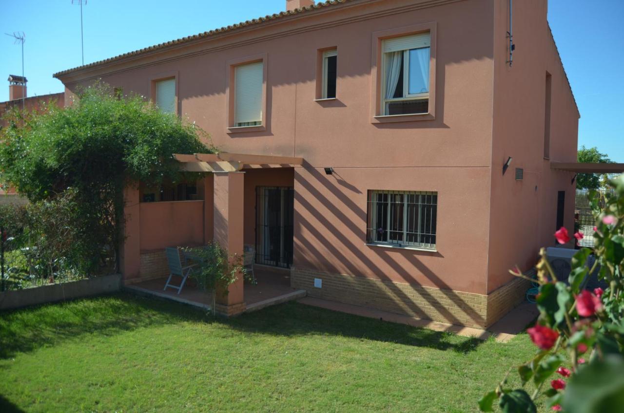 Villa Aznalcazar Sanlucar la Mayor Exterior photo